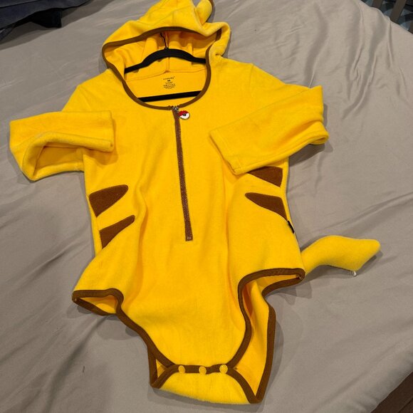 LittleForBig Pikachu Pokemon Cosplay Bodysuit – Size M – Super Soft Fleece - Picture 4 of 6